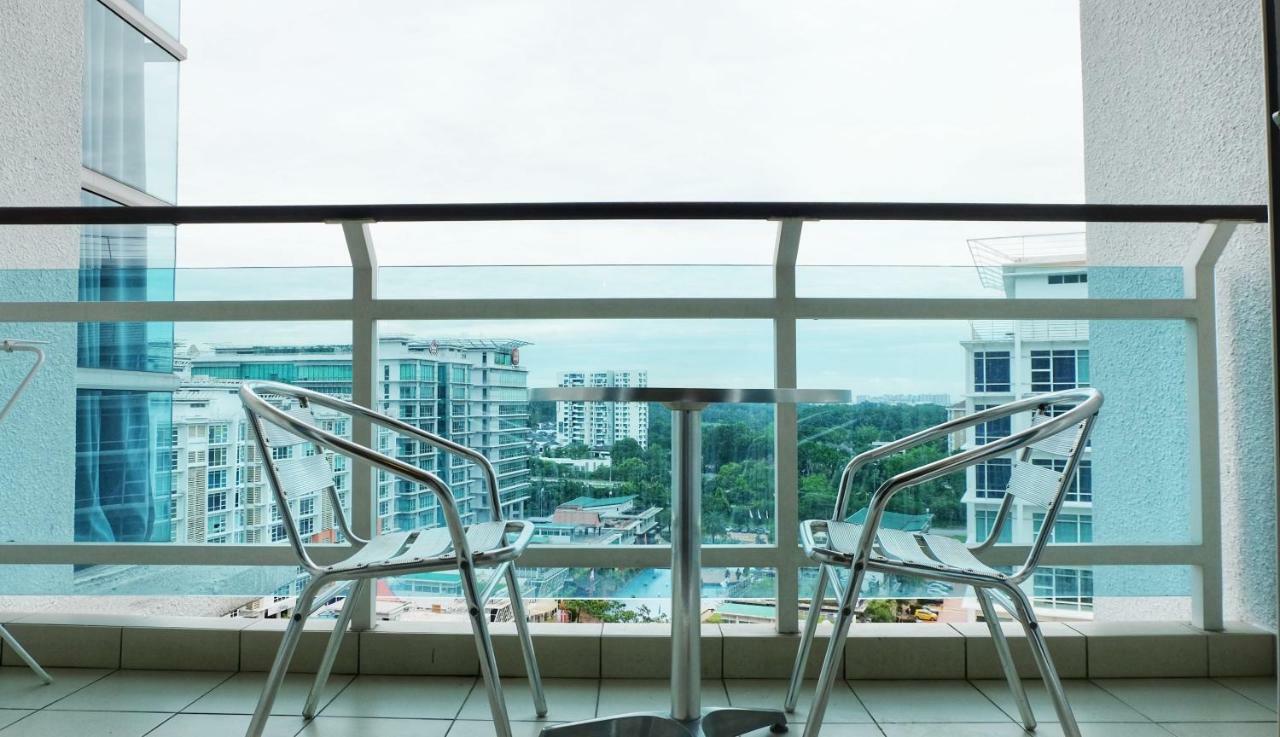 Ara Damansara Oasis Residence, Specious Home 4-8Pax, 8Min Subang Airport, 10Min Sunway Petaling Jaya Exterior photo